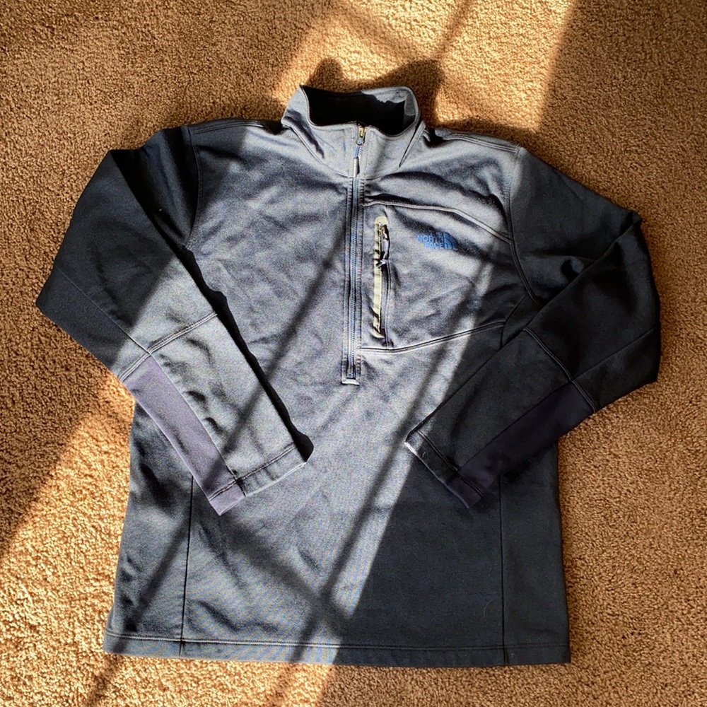 Men’s North Face Sweatshirt